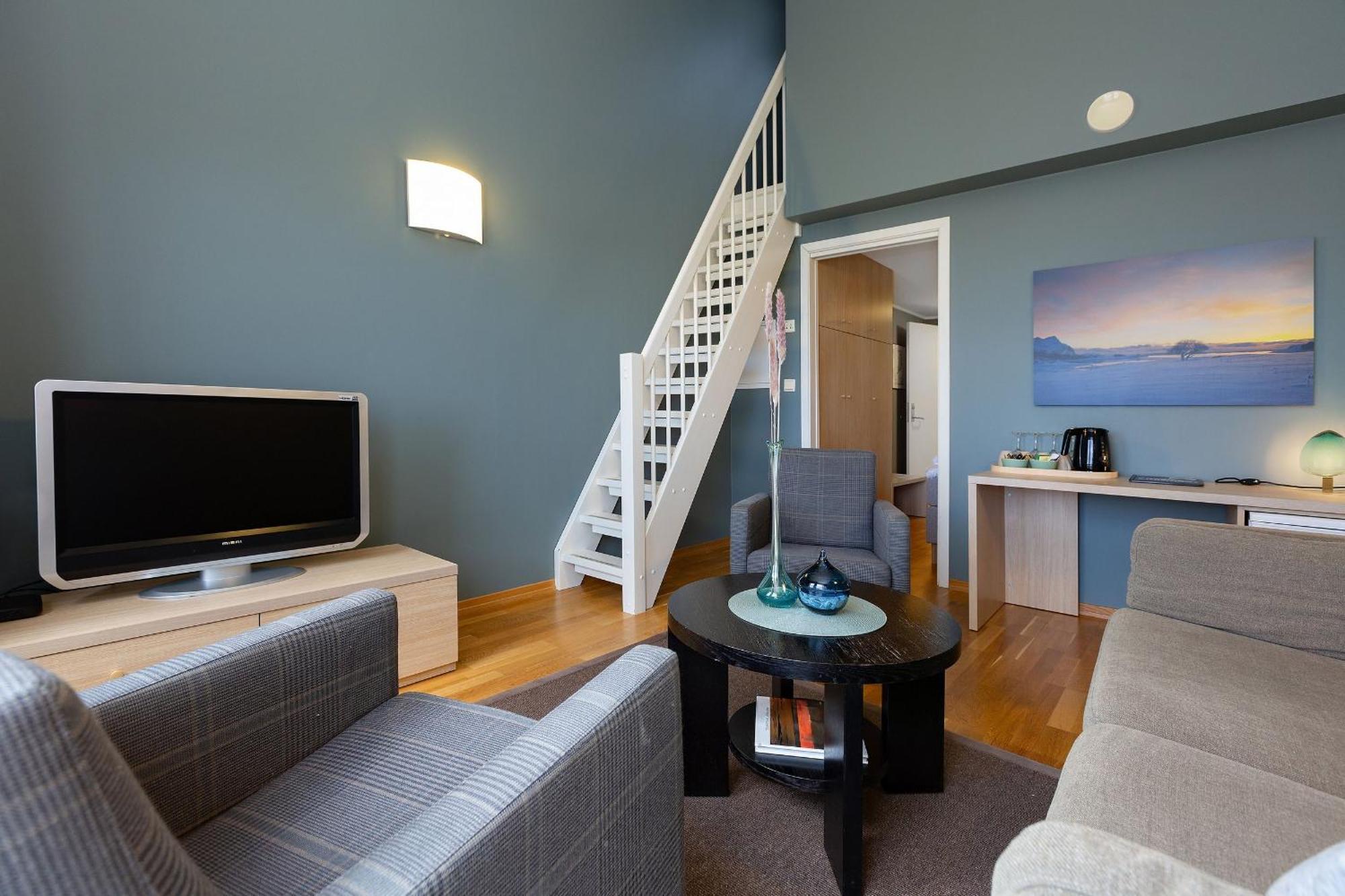 Kjerringoy Bryggehotell 4*