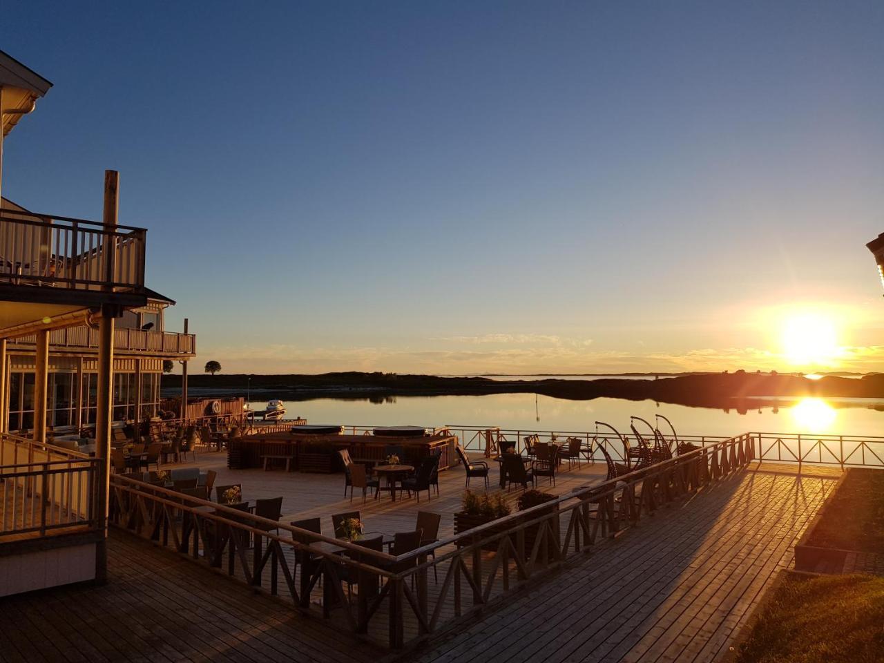 Kjerringoy Bryggehotell Hotell 4*